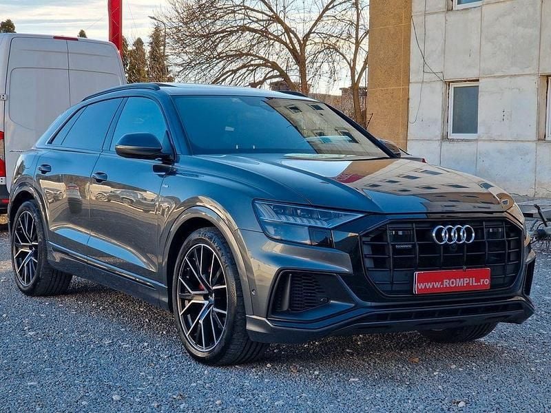Grau Gebraucht 2019 Audi Q8 Sport SUV | 45.000 € (Fairer Preis) - Bild 1/4