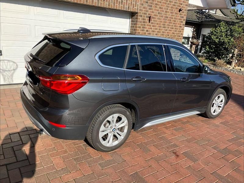 Gebraucht BMW X1 xLine 190 PS (139 kW) 2018 Grau SUV