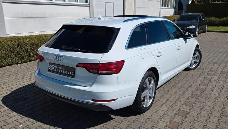 Gebraucht Audi A4 Sport 190 PS (139 kW) 2018 Weiß Limousine