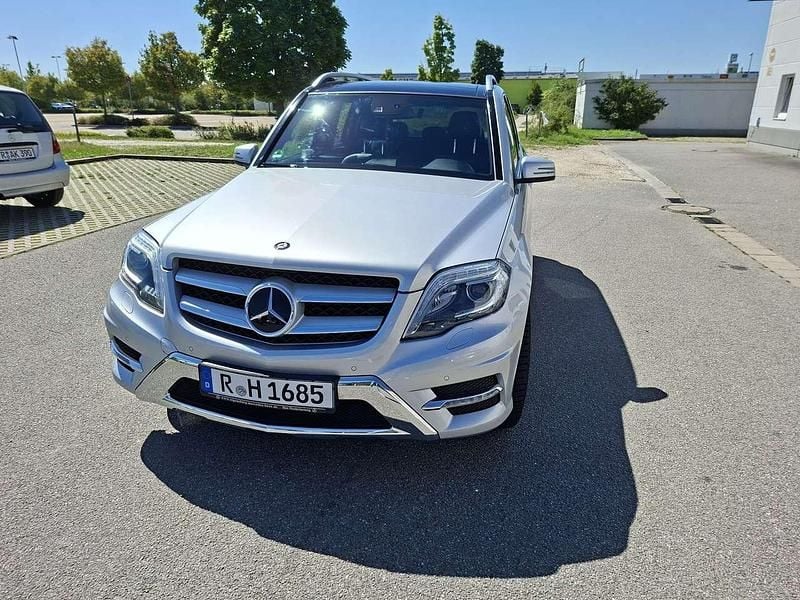 Grau Gebraucht 2013 Mercedes GLK350 SUV | 28.000 € - Bild 1/4