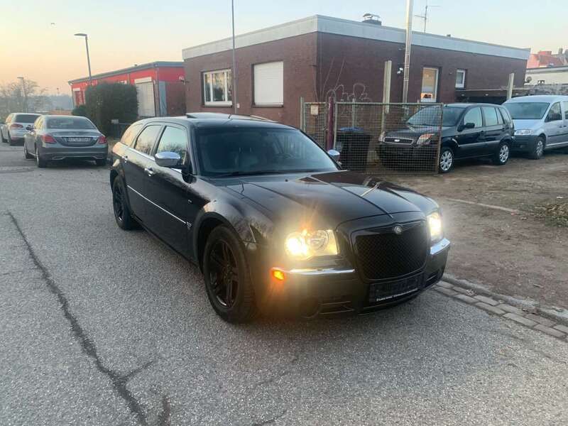 Schwarz Gebraucht 2007 Chrysler 300C Touring Kombi | 5.499 € (Fairer Preis) - Bild 1/4