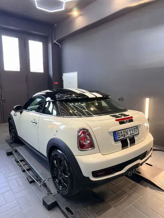 Gebraucht Mini Cooper SD 143 PS (105 kW) 2013 Weiß Kleinwagen