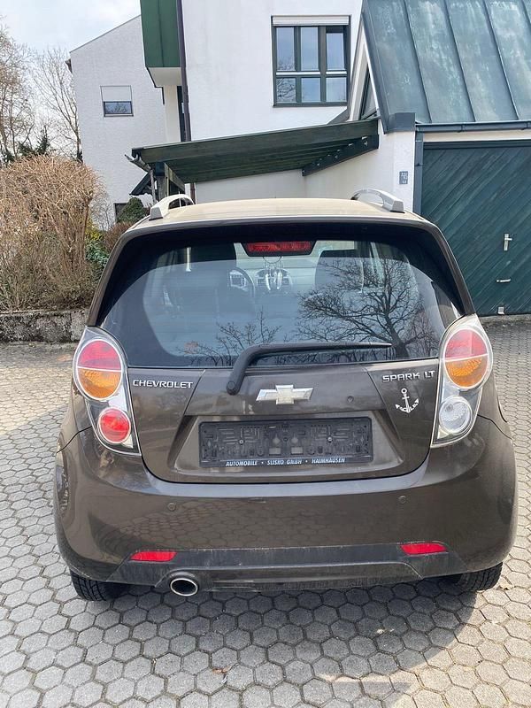 Gebraucht Chevrolet Spark LT 82 PS (60 kW) 2012 Braun Kleinwagen