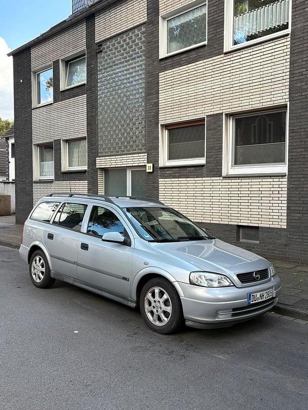 Silber Gebraucht 2001 Opel Astra Kombi | 1.299 € (Fairer Preis) - Bild 1/4