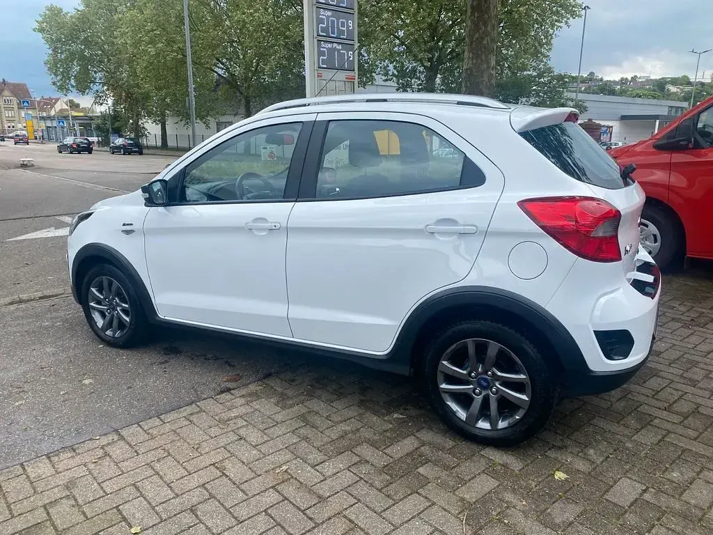 Gebraucht Ford Ka Plus Active 86 PS (63 kW) 2019 Weiß Kleinwagen