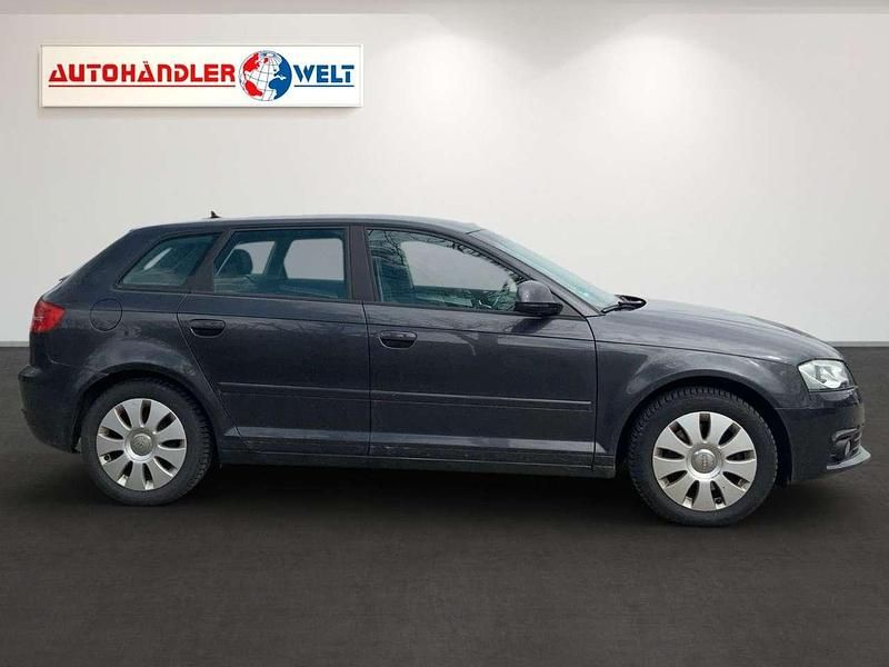 Gebraucht Audi A3 S-Line 160 PS (117 kW) 2009 Grau Kleinwagen