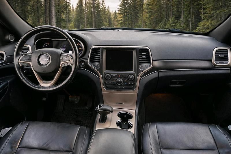 Gebraucht Jeep Grand Cherokee 250 PS (183 kW) 2015 Grau SUV