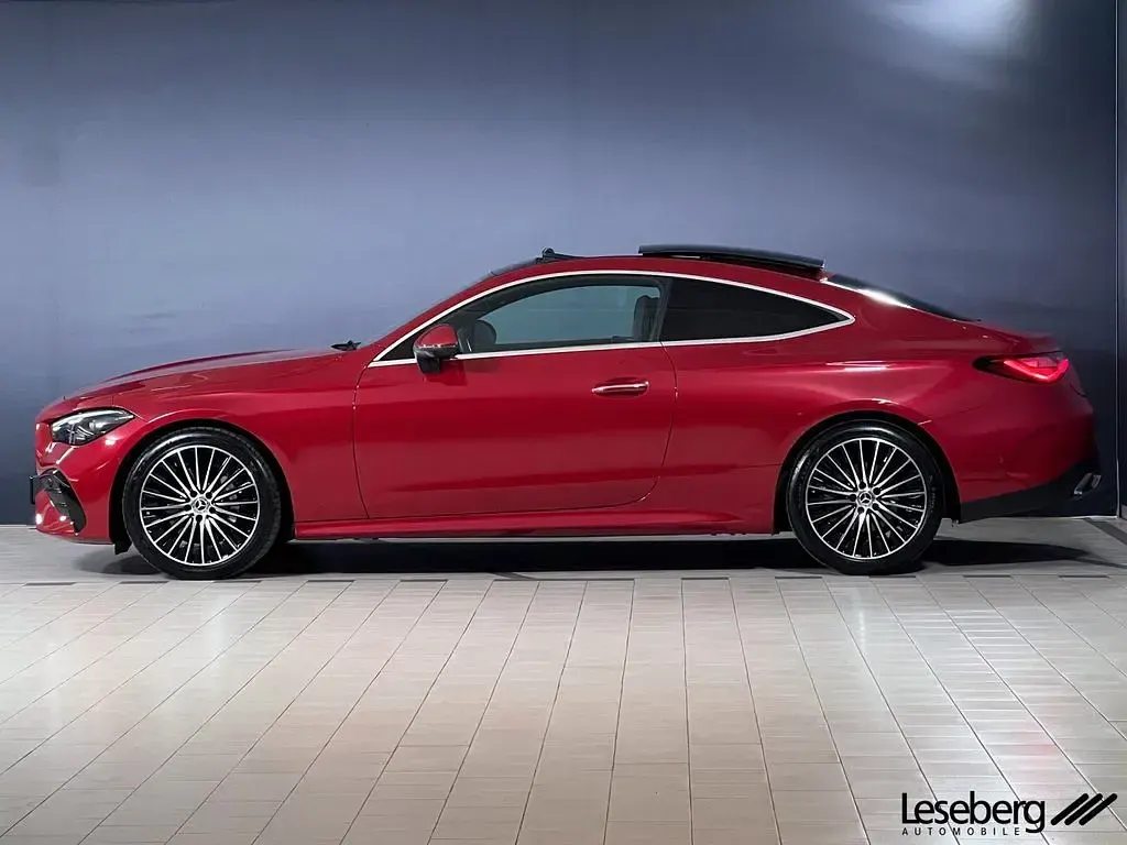 Second-hand Mercedes CLE200 AMG 204 CP (150 kW) 2024 Roșu Coupe