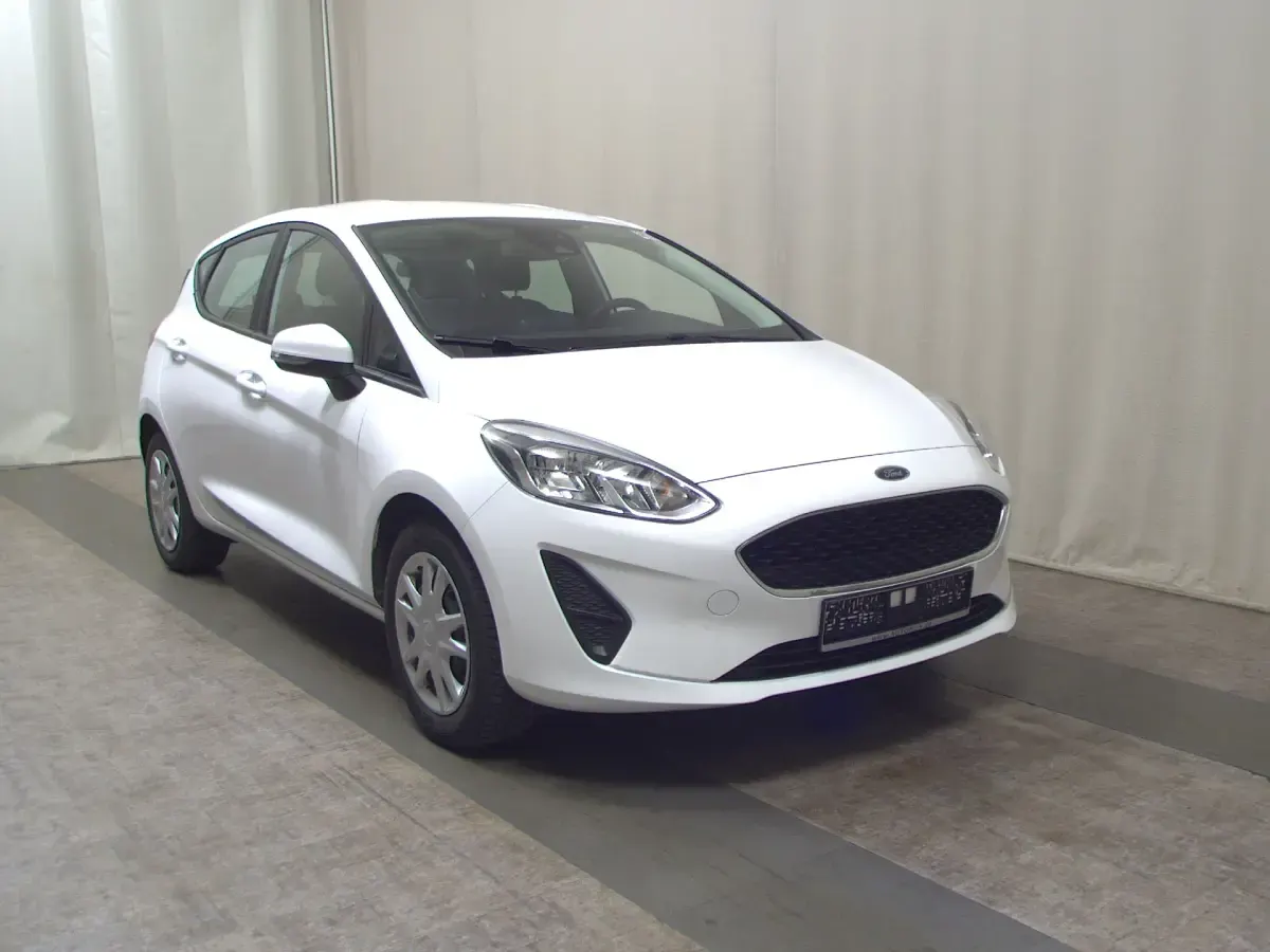 Gebraucht Ford Fiesta Cool & Connect 75 PS (55 kW) 2020 Frost weiss (metallic) Kleinwagen