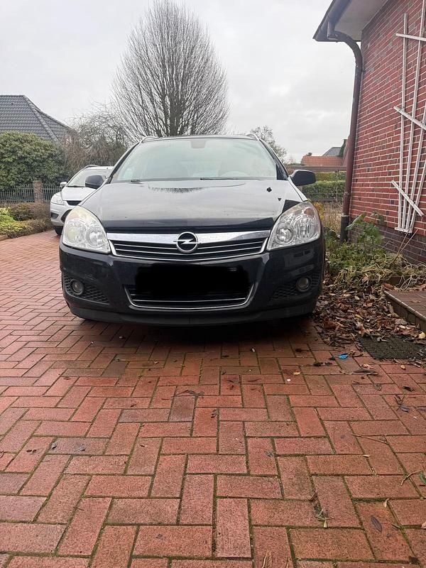 Schwarz Gebraucht 2008 Opel Astra Kombi | 549 € (Superpreis) - Bild 1/4