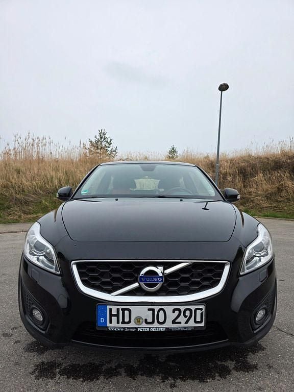 Second-hand Volvo C30 145 CP (106 kW) 2012 Negru Hatchback