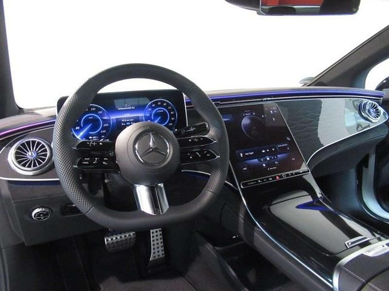 Gebraucht Mercedes EQE350 AMG 214 kW (292 PS) 2022 Unilack polarweiß Limousine