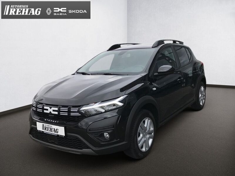 Schwarz Gebraucht 2024 Dacia Sandero Expression Kleinwagen | 18.480 € (Fairer Preis) - Bild 1/4