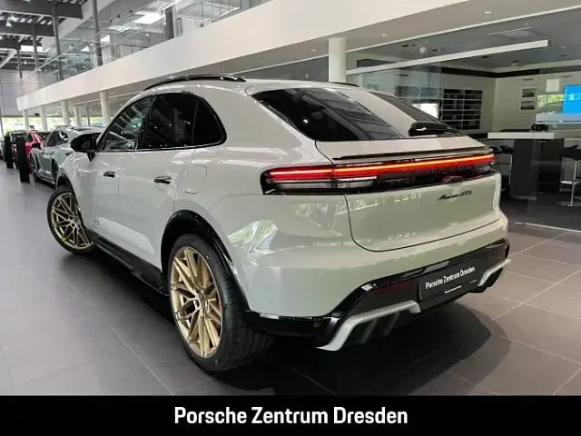 Nouvelle Porsche Macan 419 kW (571 ch) 2026 Blanc SUV