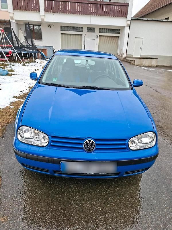 Gebraucht VW Golf IV 2002 Blau Kleinwagen