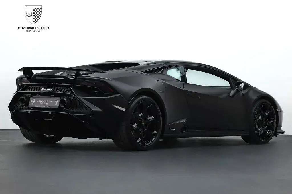 Usata Lamborghini Huracán 639 CV (469 kW) 2024 Nero Coupé
