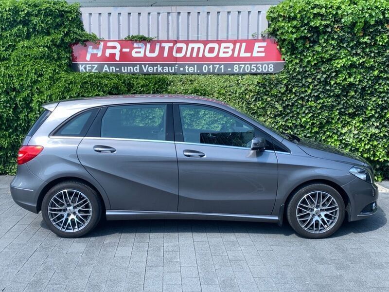 Gebraucht Mercedes B200 156 PS (114 kW) 2012 Mountaingrau  met. Van / Kleinbus
