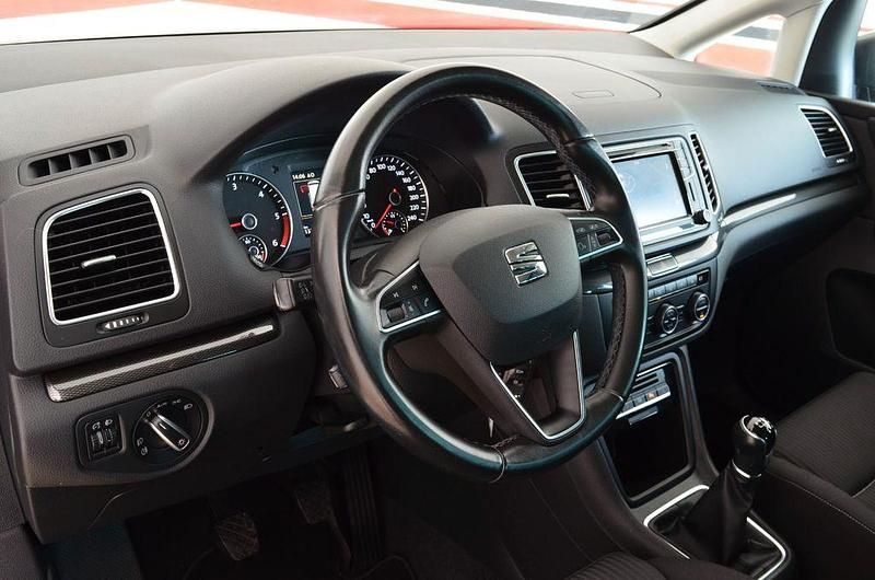 Gebraucht Seat Alhambra Style Plus 150 PS (110 kW) 2015 Grau Van / Kleinbus