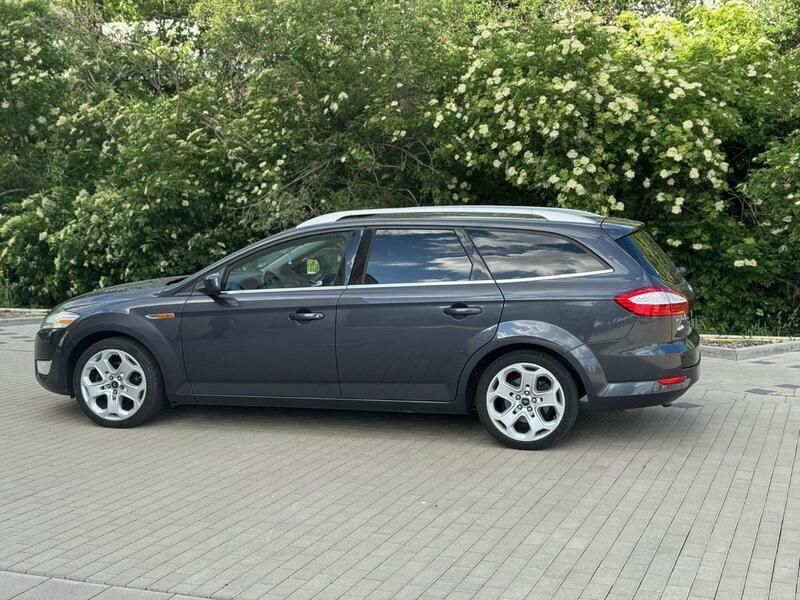 Grau Gebraucht 2010 Ford Mondeo Titanium Kombi | 2.990 € (Guter Preis) - Bild 1/4
