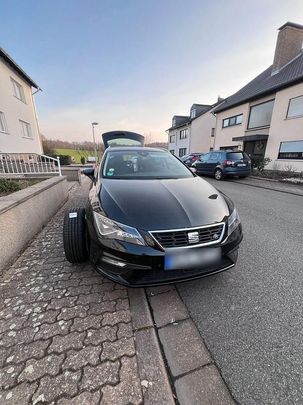 Usata Seat Leon FR 150 CV (110 kW) 2017 Nero Berlina