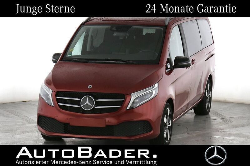 Rot Gebraucht 2022 Mercedes V220 Night Van / Kleinbus | 50.095 € (Fairer Preis) - Bild 1/4
