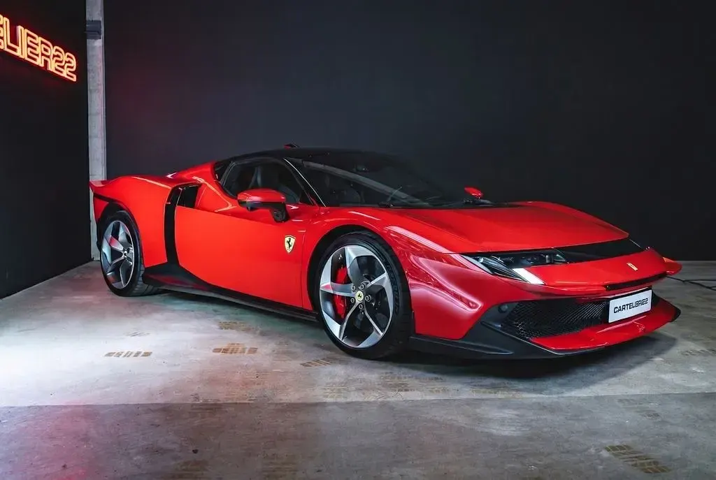 Neu Ferrari Testarossa 2026 Rot