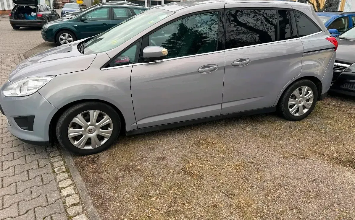 Gebraucht Ford Grand C-Max 150 PS (110 kW) 2011 Silber Van / Kleinbus