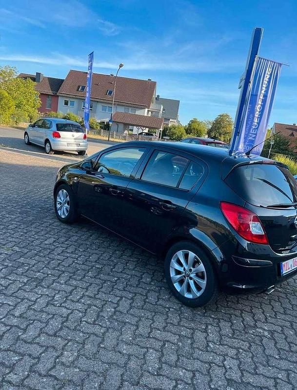 Gebraucht Opel Corsa 87 PS (63 kW) 2012 Kleinwagen