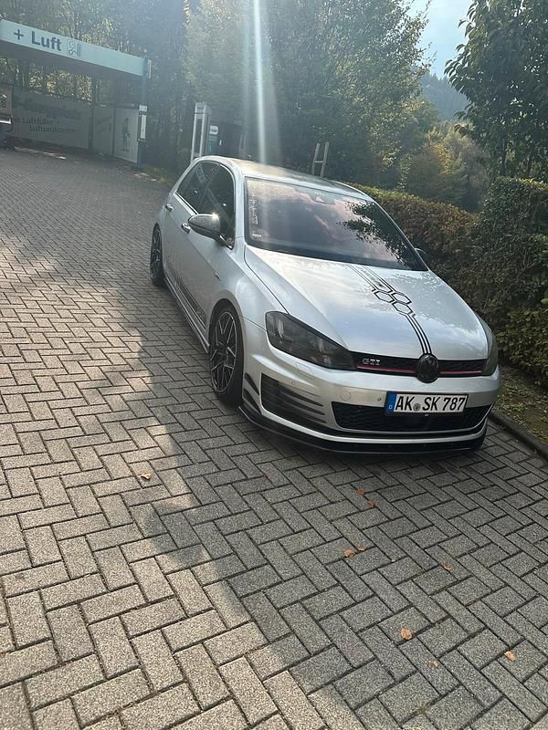 Silber Gebraucht 2013 VW Golf VII GTI Limousine | 13.500 € (Fairer Preis) - Bild 1/4