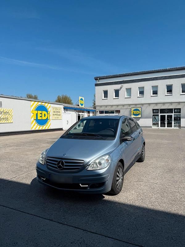 Gebraucht Mercedes B150 95 PS (69 kW) 2008 Blau Van / Kleinbus