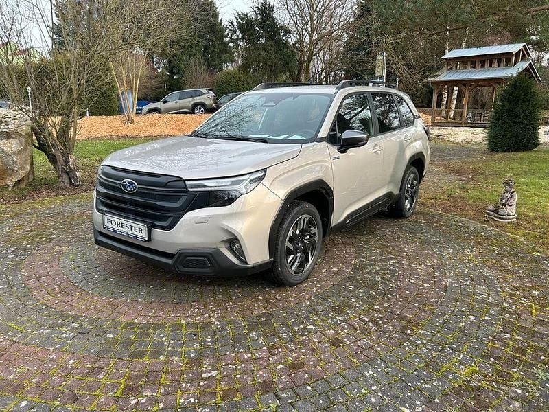 Gold Neu 2025 Subaru Forester Active SUV | 41.500 € (Fairer Preis) - Bild 1/4