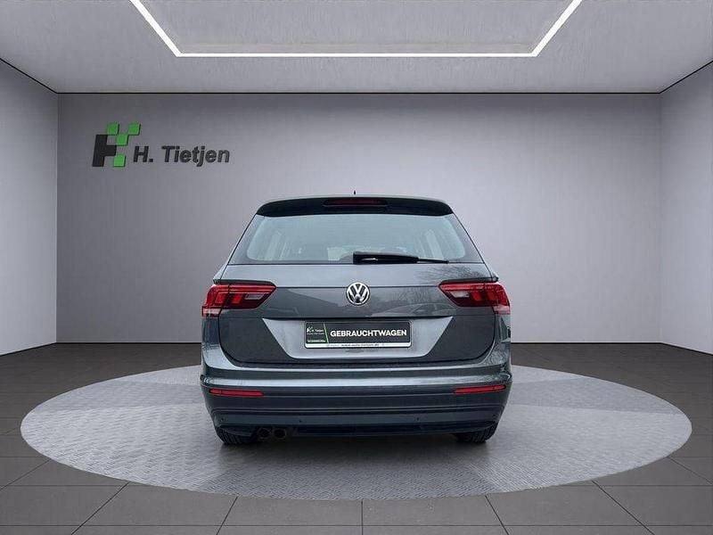 Gebraucht VW Tiguan 125 PS (91 kW) 2017 Grau SUV