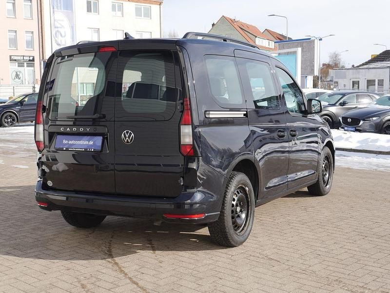 Gebraucht VW Caddy Life 122 PS (89 kW) 2021 Schwarz Van / Kleinbus