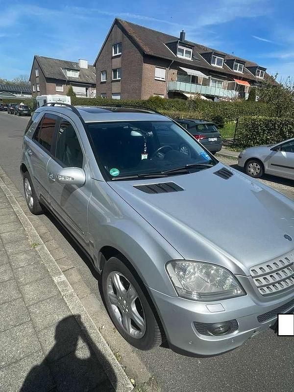 Gebraucht Mercedes ML280 190 PS (139 kW) 2006 Silber SUV