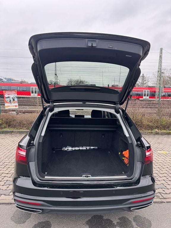 Gebraucht Audi A4 Ambiente 136 PS (100 kW) 2020 Schwarz Kombi