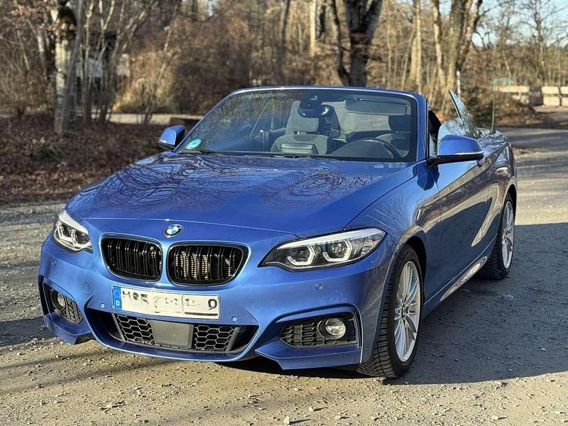 Blau Gebraucht 2018 BMW 218 M Sport Cabrio | 20.900 € (Fairer Preis) - Bild 1/4
