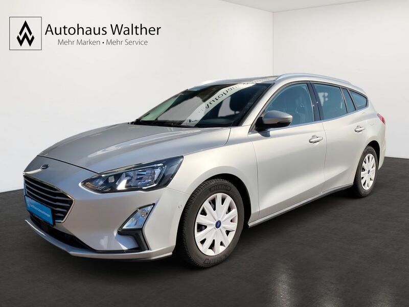Gebraucht Ford Focus Cool & Connect 125 PS (91 kW) 2020 Silber Limousine