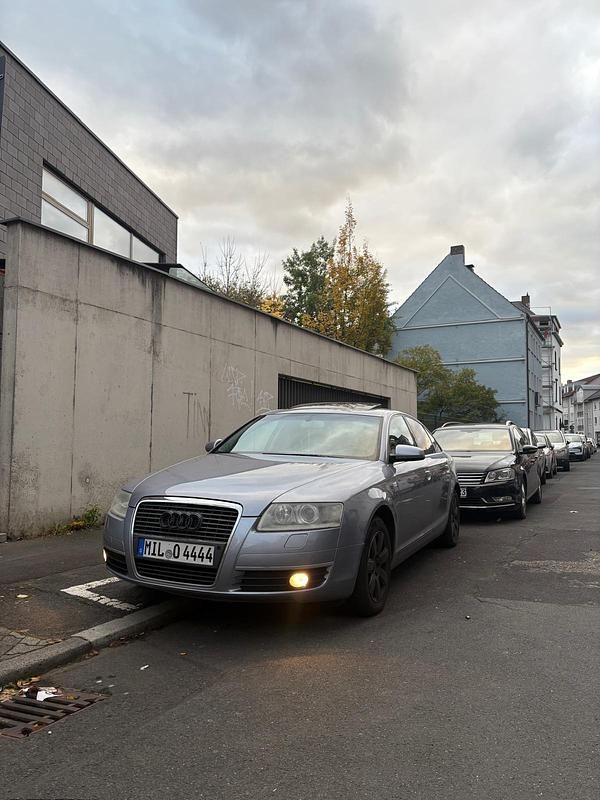 Grau Gebraucht 2005 Audi A6 Limousine | 3.200 € (Fairer Preis) - Bild 1/4
