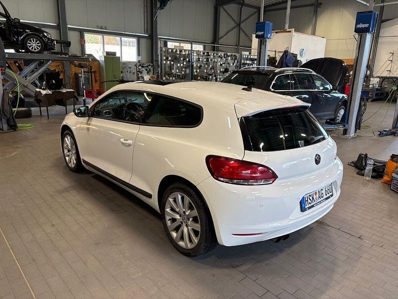 Gebraucht VW Scirocco Sportline 122 PS (89 kW) 2012 Weiß Coupé