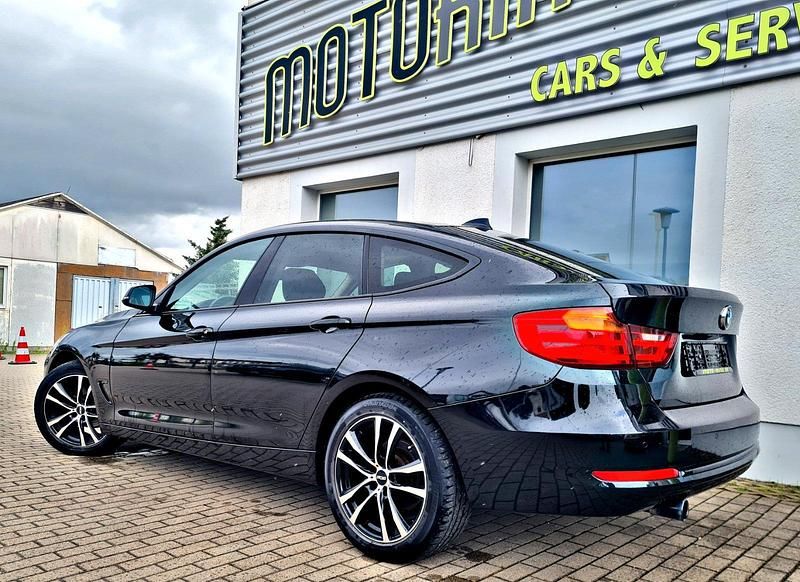 Gebraucht BMW 320 184 PS (135 kW) 2015 Schwarz Limousine