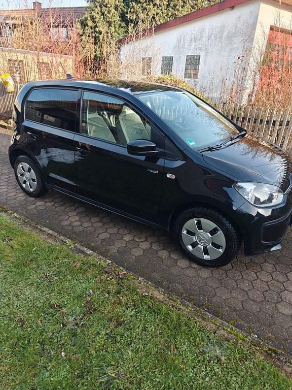 Second-hand VW e-up! 60 kW (82 CP) 2016 Negru Hatchback