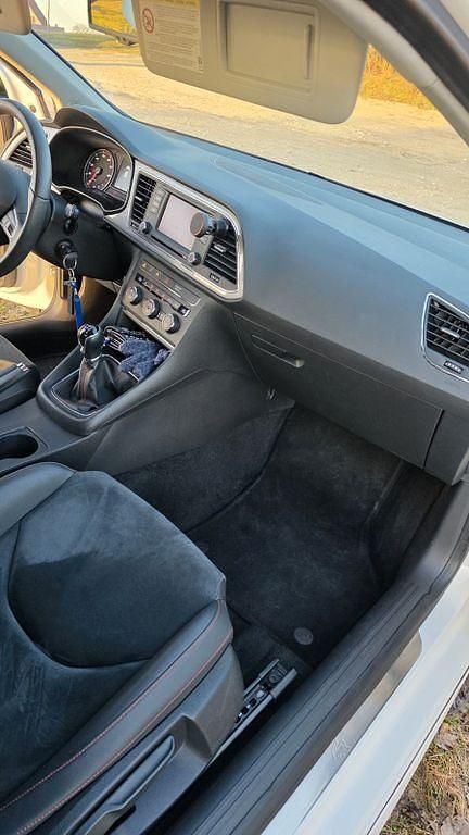 Gebraucht Seat Leon SC FR 140 PS (102 kW) 2015 Weiß Kleinwagen