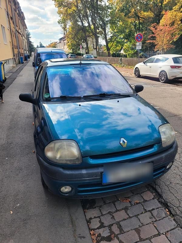 Blau Gebraucht 1999 Renault Clio II Kleinwagen | 699 € (Guter Preis) - Bild 1/4