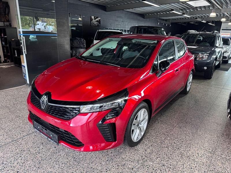 Rot Gebraucht 2024 Renault Clio V Evolution Limousine | 20.999 € (Fairer Preis) - Bild 1/4
