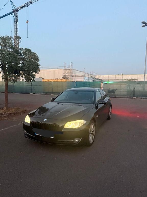 Schwarz Gebraucht 2010 BMW 535 Sport Line Limousine | 14.000 € (Guter Preis) - Bild 1/4
