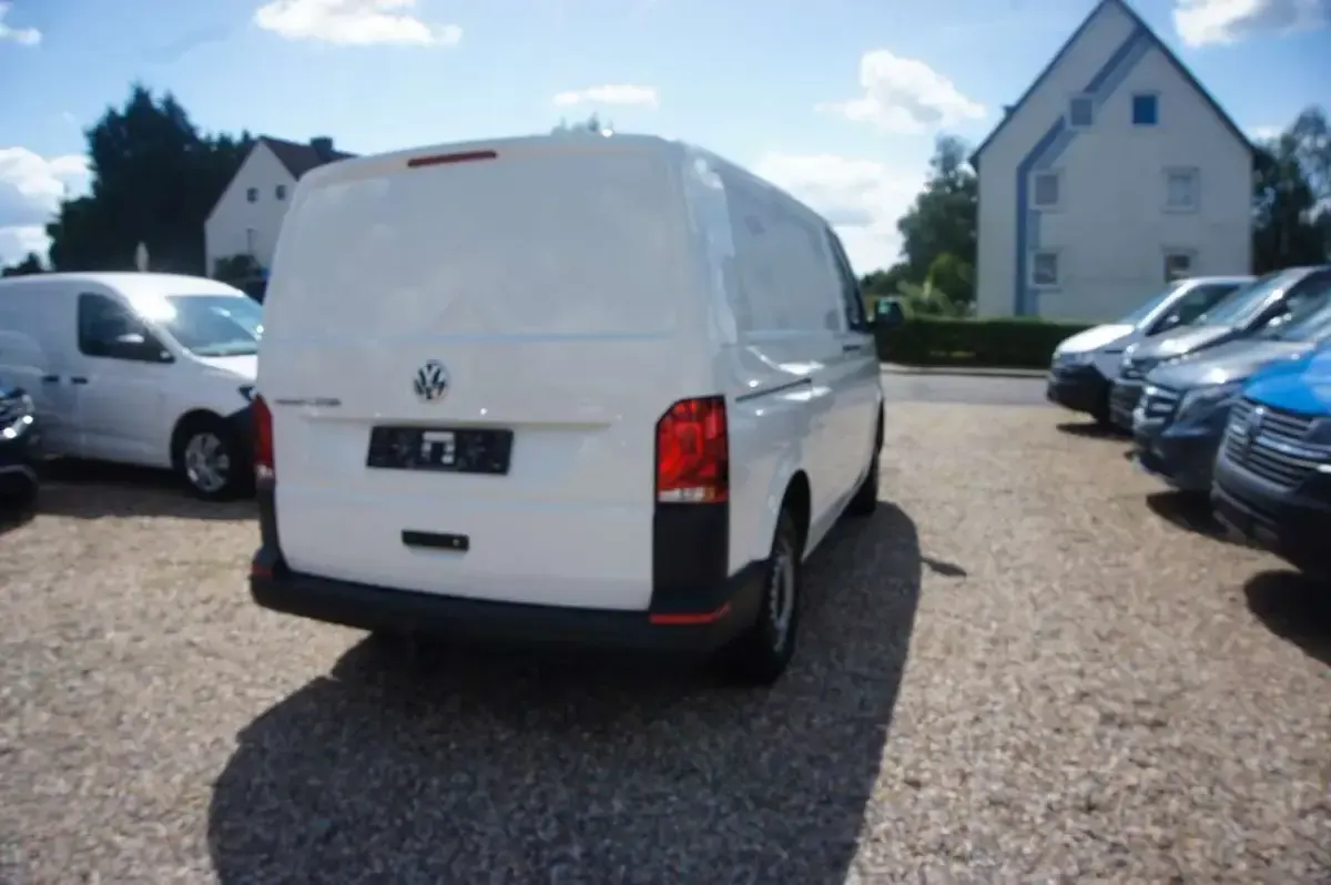 Gebraucht VW Transporter 110 PS (80 kW) 2021 Weiß Van