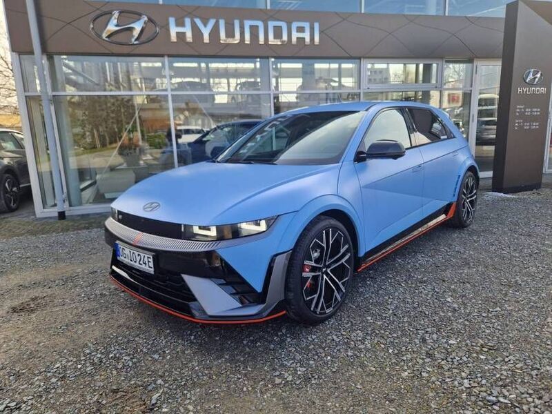 Performance blue (matt) Gebraucht 2024 Hyundai Ioniq 5 SUV | 64.900 € (Etwas zu teuer) - Bild 1/4