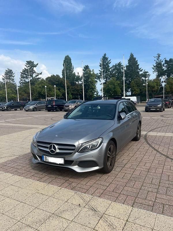 Grau Gebraucht 2015 Mercedes C220 Kombi | 11.900 € (Guter Preis) - Bild 1/4