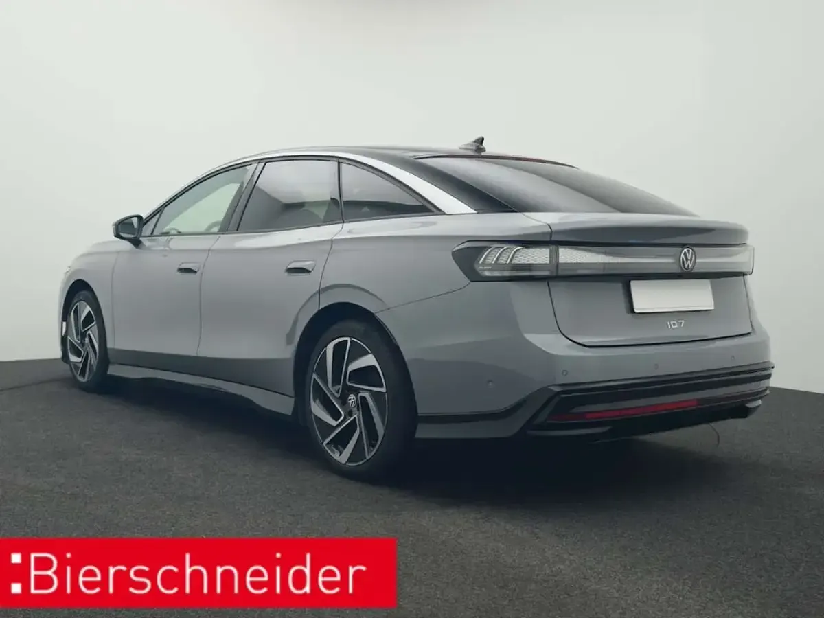 Gebraucht VW ID.7 Pro 210 kW (286 PS) 2024 Grau Limousine