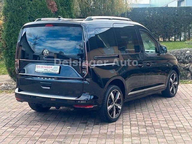 Gebraucht VW Caddy Style 122 PS (89 kW) 2024 Deep black perleffekt Van / Kleinbus